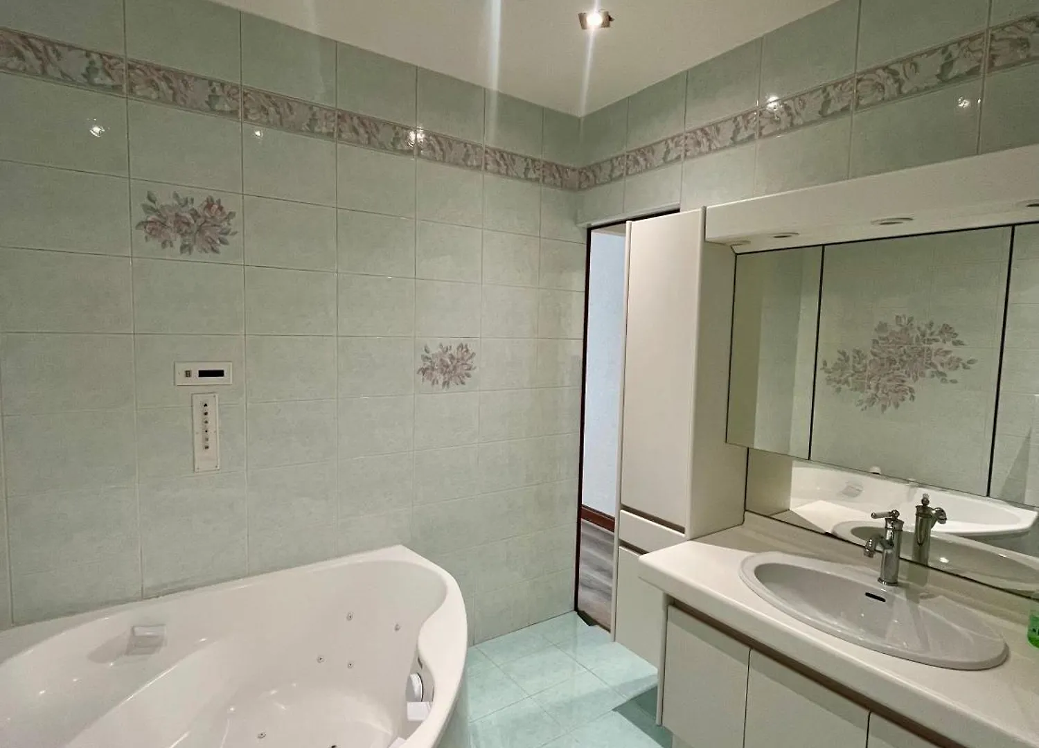 Appartement Evian Magnifique T3 face au lac wifi et parking France