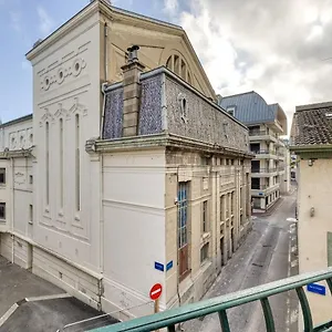 Appartement Hyper Centre - Cote Theatre, Évian-les-Bains